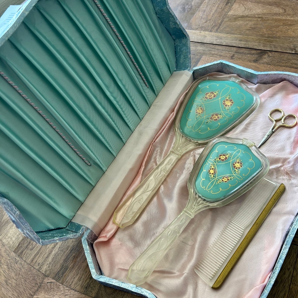 Vintage Green and Pink Vanity Mirror & Brush Set In Blue Fabric Covered Case - Picture 2 of 7